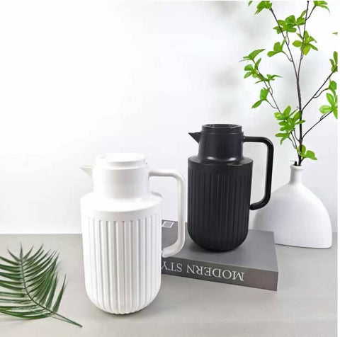 Modern Vertical Texture Vacuum Jug (1L)