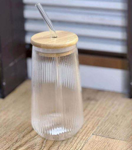Ribbed Glass With Straw And Wooden Lid (500ml) - Alt View