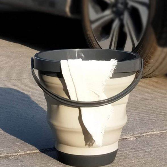 Portable Folding Bucket (7L) - DMC Wholesale