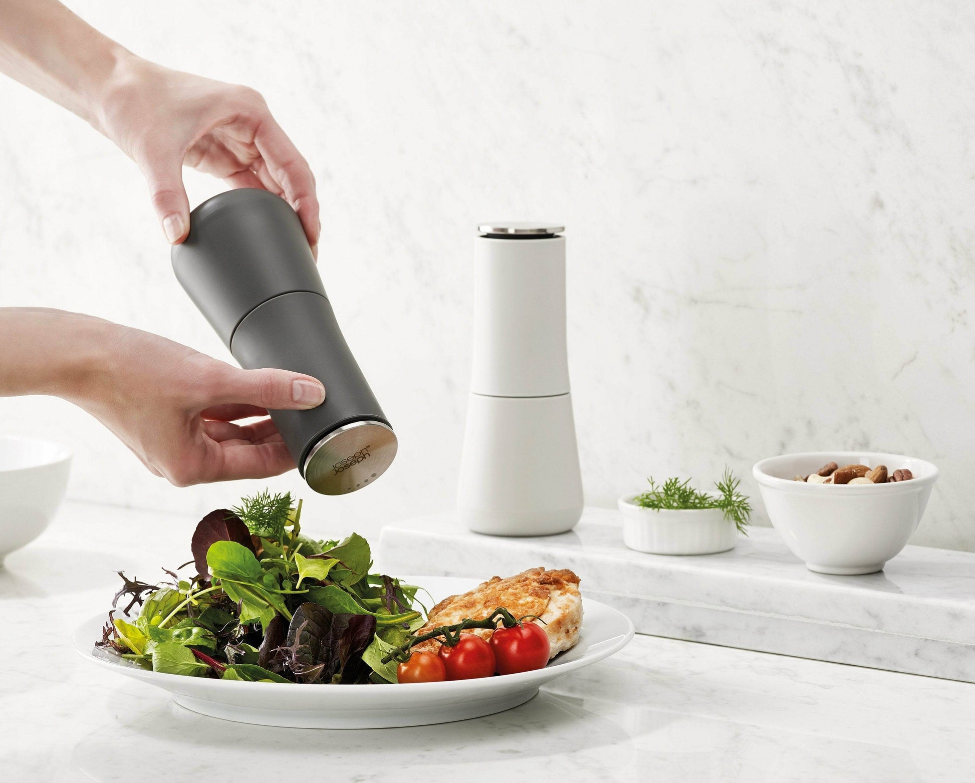 Salt or Pepper Mill (Each) - DMC Wholesale